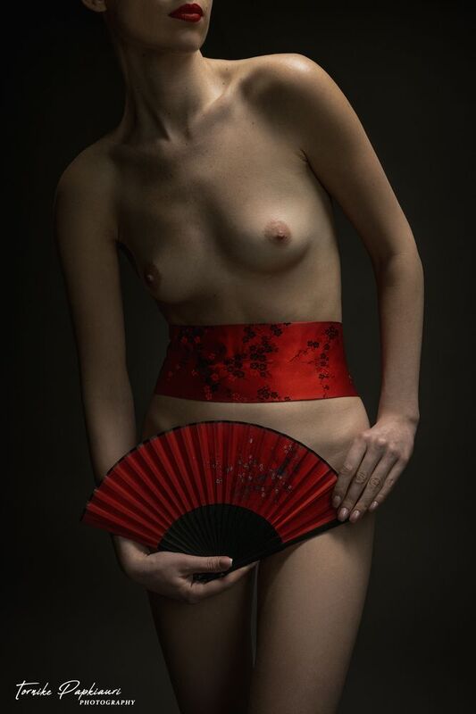 Дама с веером фото превью