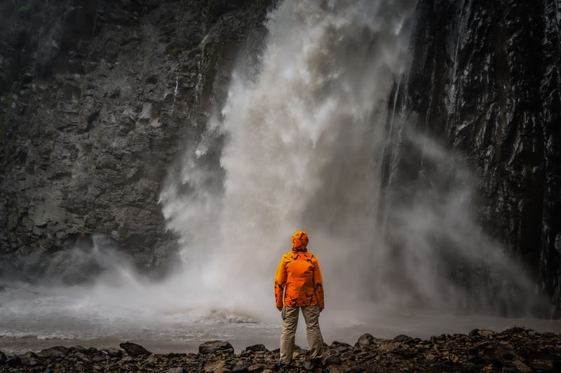 Россия, Кабардино-Балкария, Водопад Каракая-Су,  У водопада фото превью
