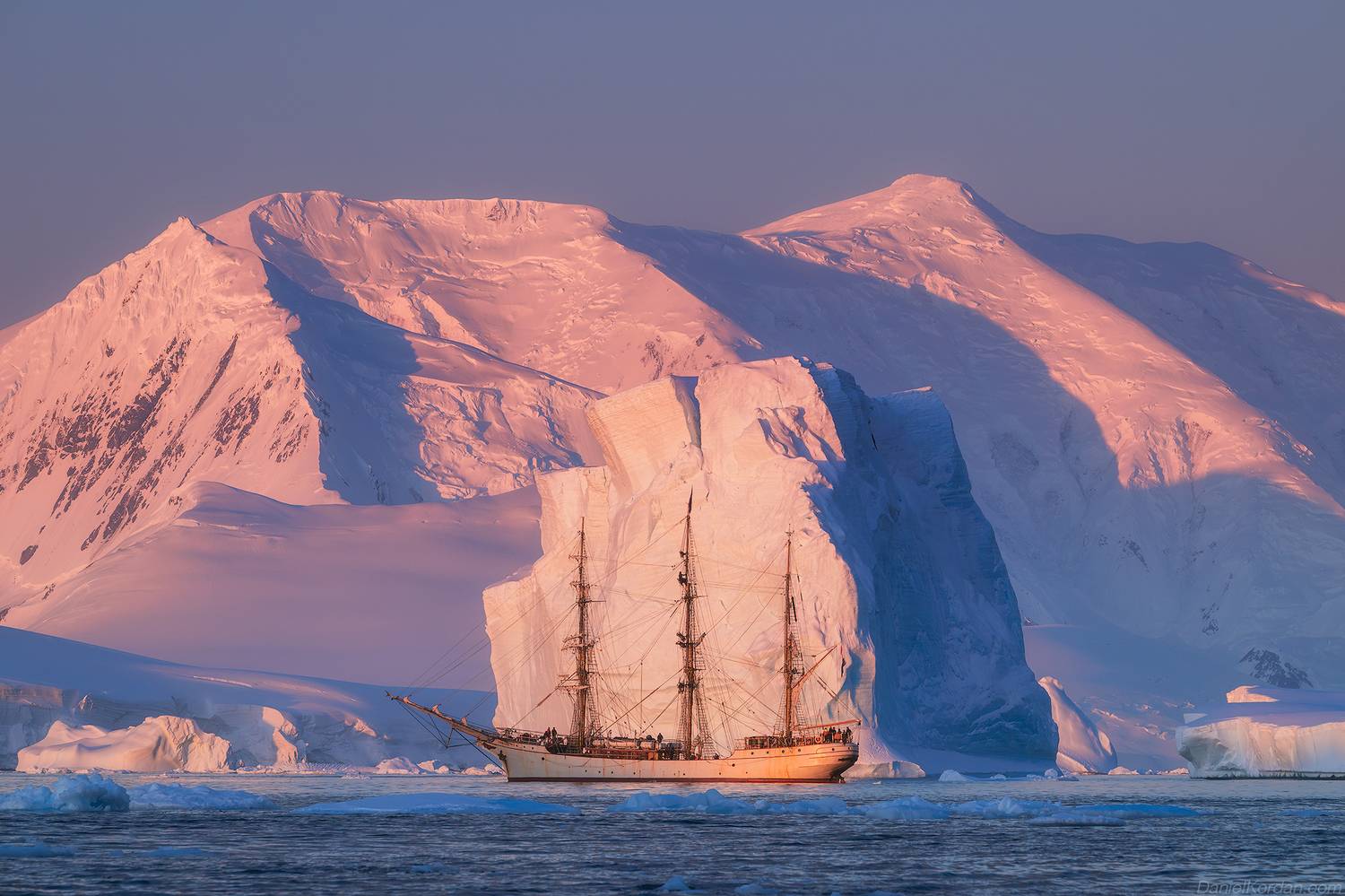 Antarctica, Даниил Коржонов