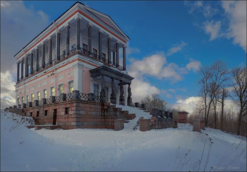 Стареет за дворцом дворец фото превью