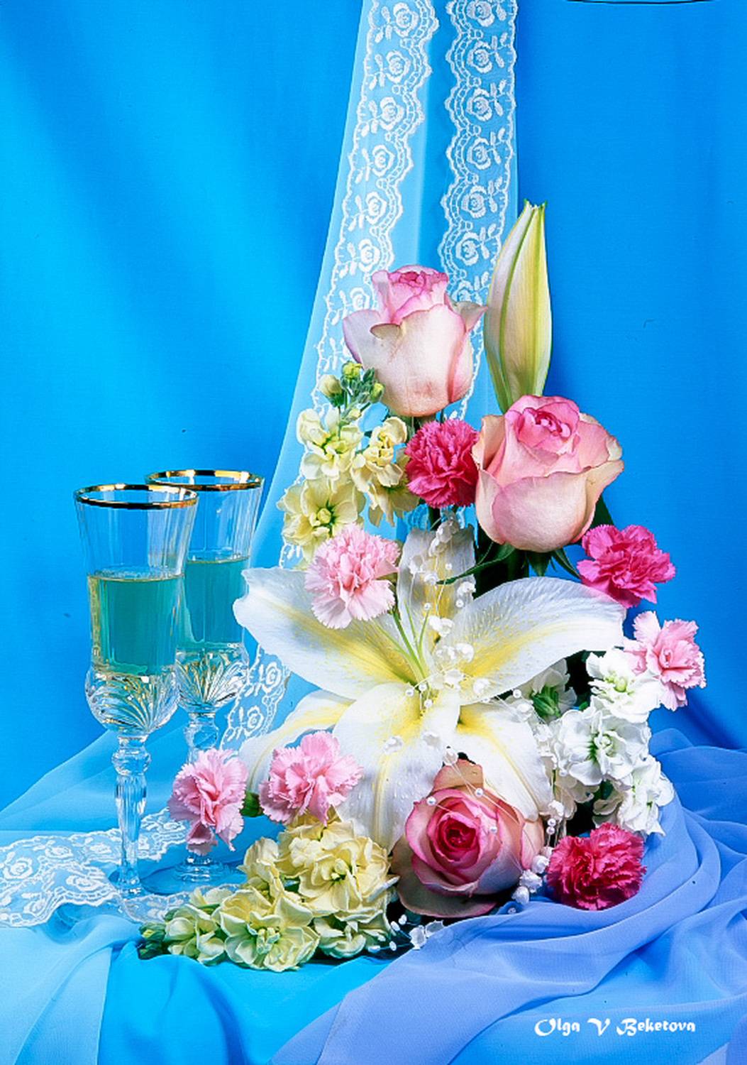 натюрморт, цветы, бокалы, Бекетова Ольга