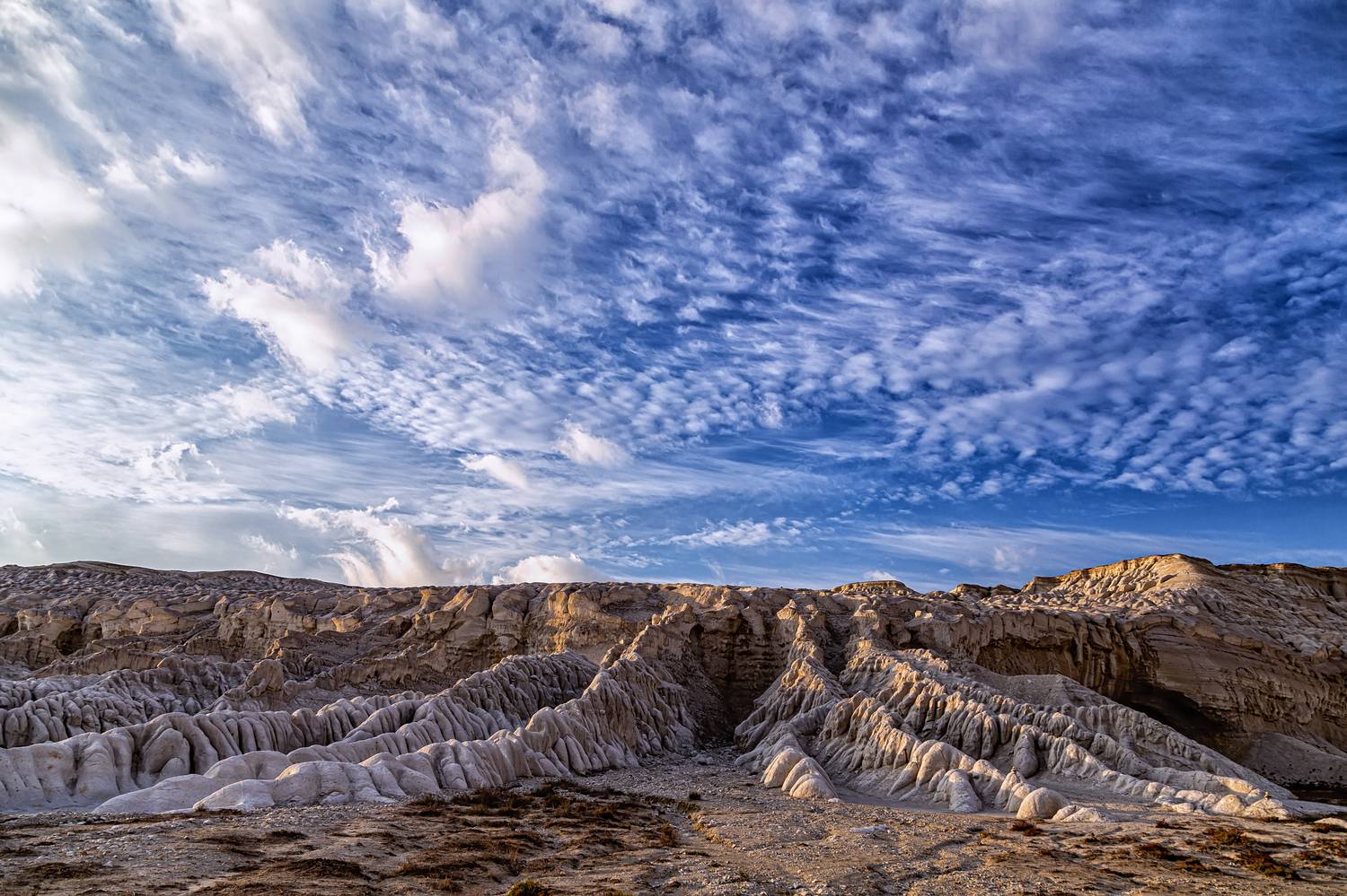 Айракты, Бозжира, Кокосем, Кокесем, Казахстан, Мангистау, Каньон, Тузбаир, отражение, Клыки, Корабль, Бокты, Лензбол, Арка, Закат, рассвет, день, пейзаж, долина шаров, яйца динозавров, Шергала, Тетис, Тирамису, Устюрт, Национальный парк, нацпарк, тучи, об, Евгений Бондарь