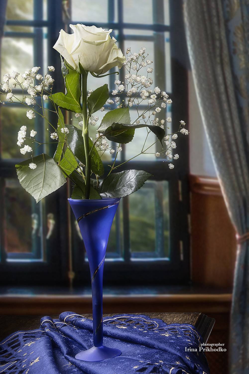 натюрморт, цветы, интерьер, Приходько Ирина