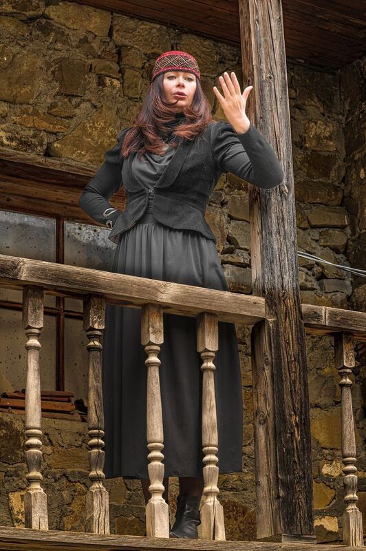 На балконе фото превью