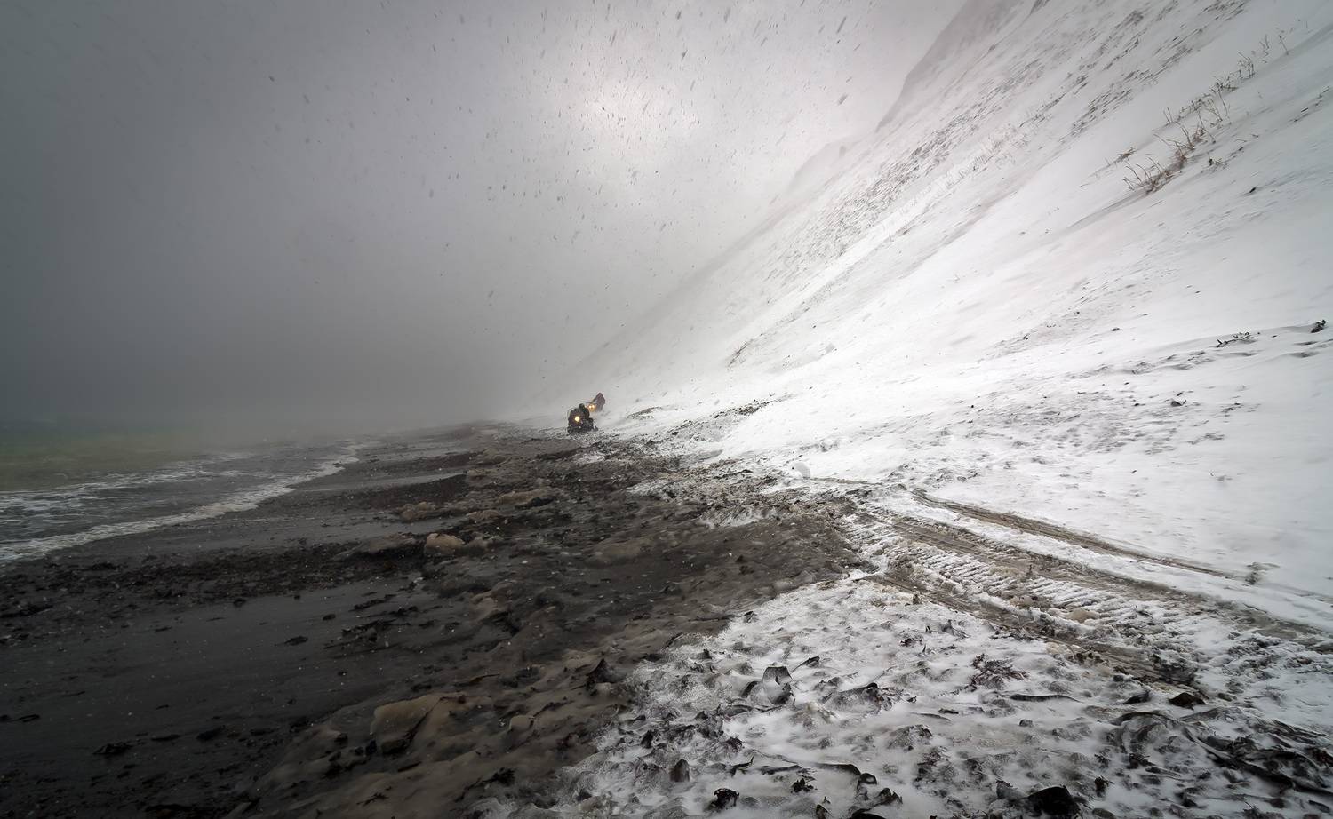 пурга, океан, снегоходы, берег, командорские острова, Уткин Дмитрий