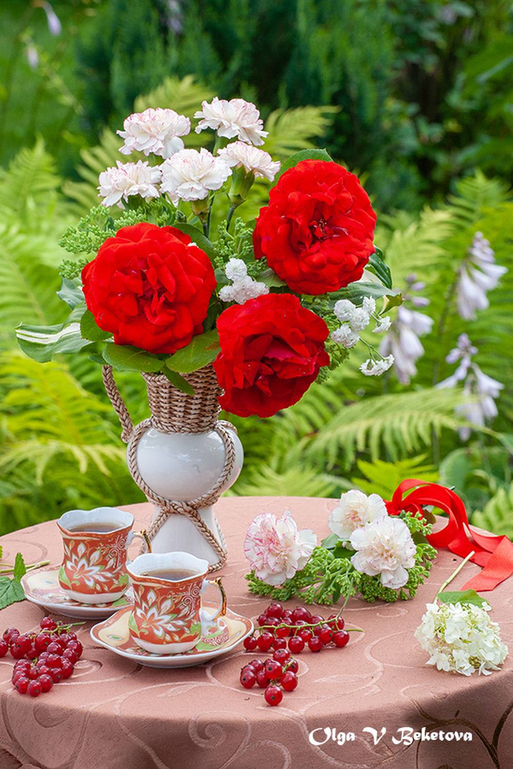 натюрморт, цветы, ягоды, Бекетова Ольга