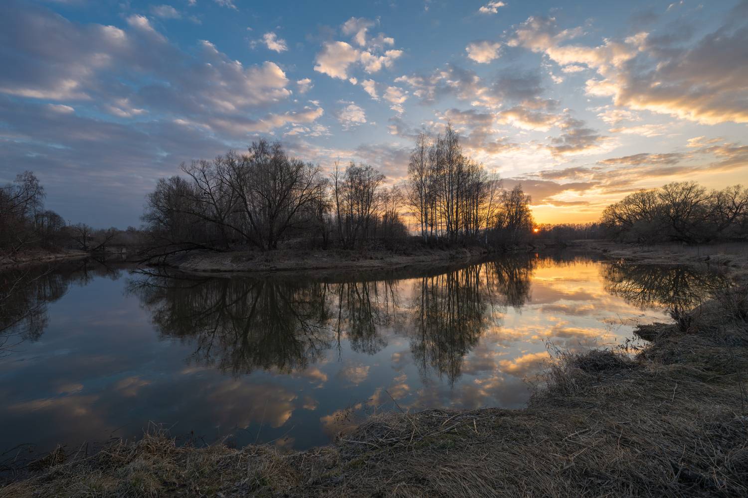 весна,март,вечер,закат,солнце,небо,облака,река,отражение,краски, Виталий Полуэктов