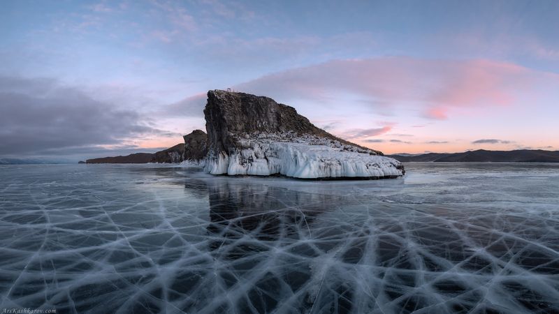 зимний байкал, байкальский лед, ольхон, малое море, чистый лёд, мыс кобылья голова \