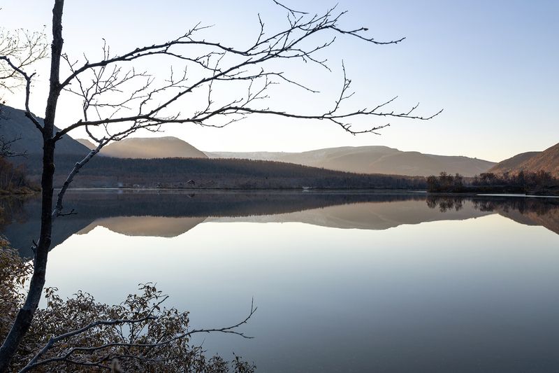 Хибины, Малый Вудьявр Утро на Малом Вудьявре фото превью