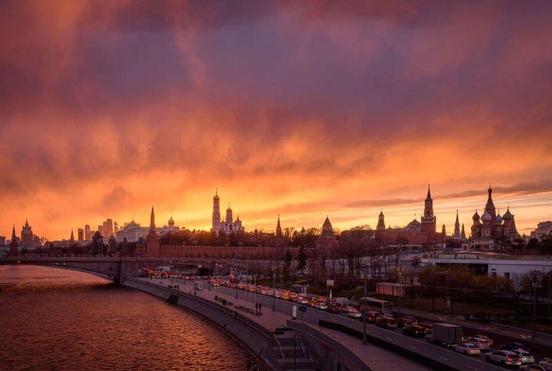 Закат над Кремлем 04.04.25 фото превью