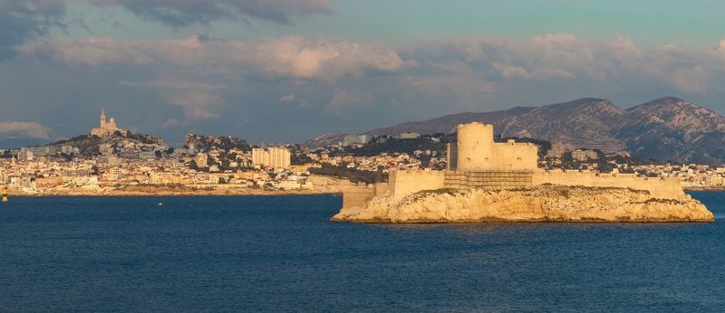франция, марсель, замок иф, остров, закат, море, прованс, лазурный берег Замок Иф на фоне Марселя фото превью