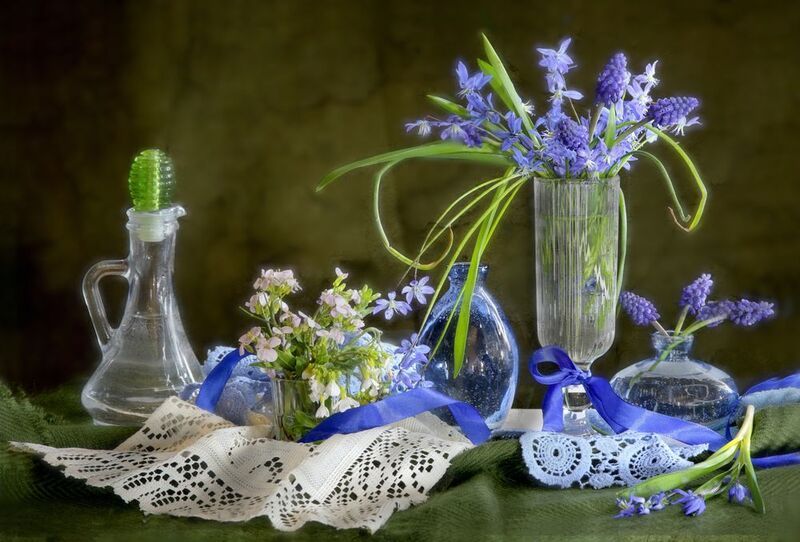 весна, первоцветы, пролеска, мускари, бокал, салфетки Весенний букет фото превью