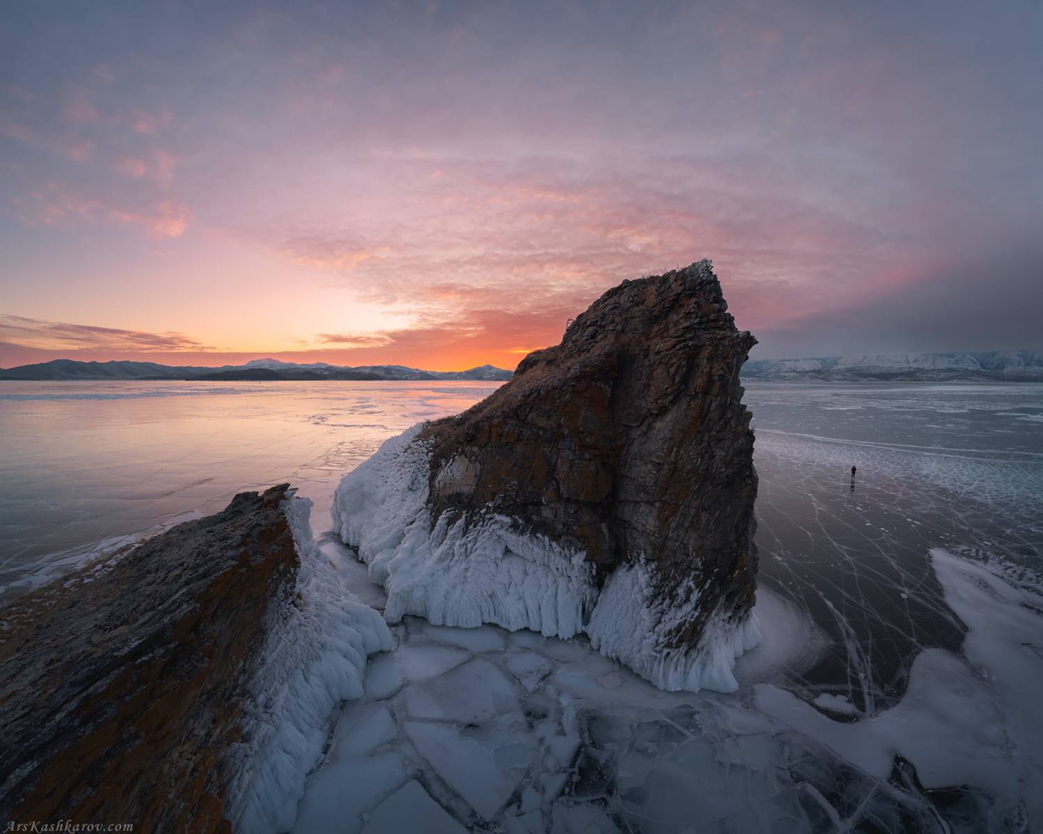 зимний байкал, байкальский лед, ольхон, малое море, чистый лёд, мыс клык, мыс кобылья голова, Арсений Кашкаров