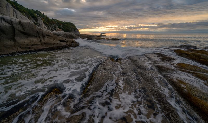 Россия, Приморский край, Лазовский заповедник, бухта Тачингоуза, рассвет,  Рассвет в Приморье. фото превью