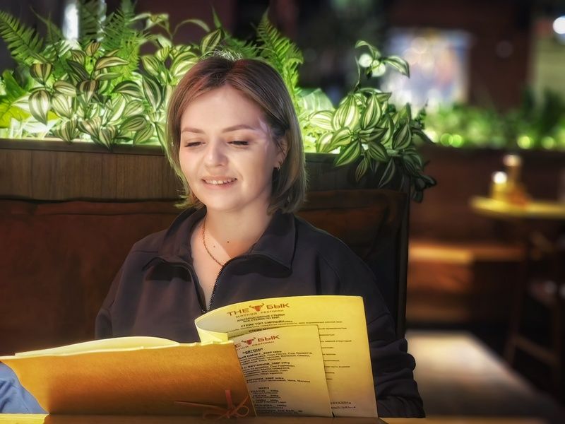 портрет, свет, Хуавей, снятонахуавей, huawei А в ресторане фото превью