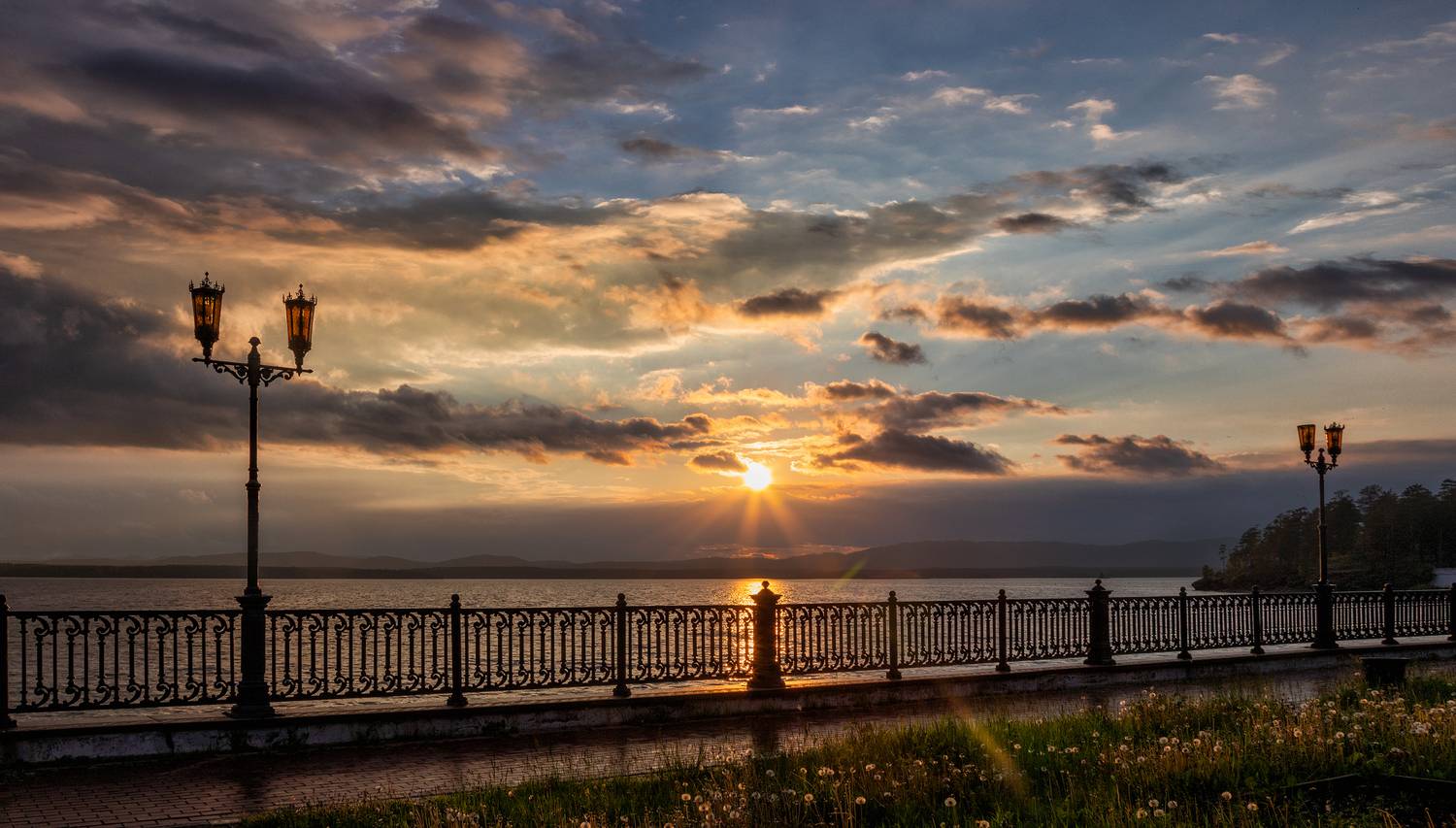 , Ушаков Валерий