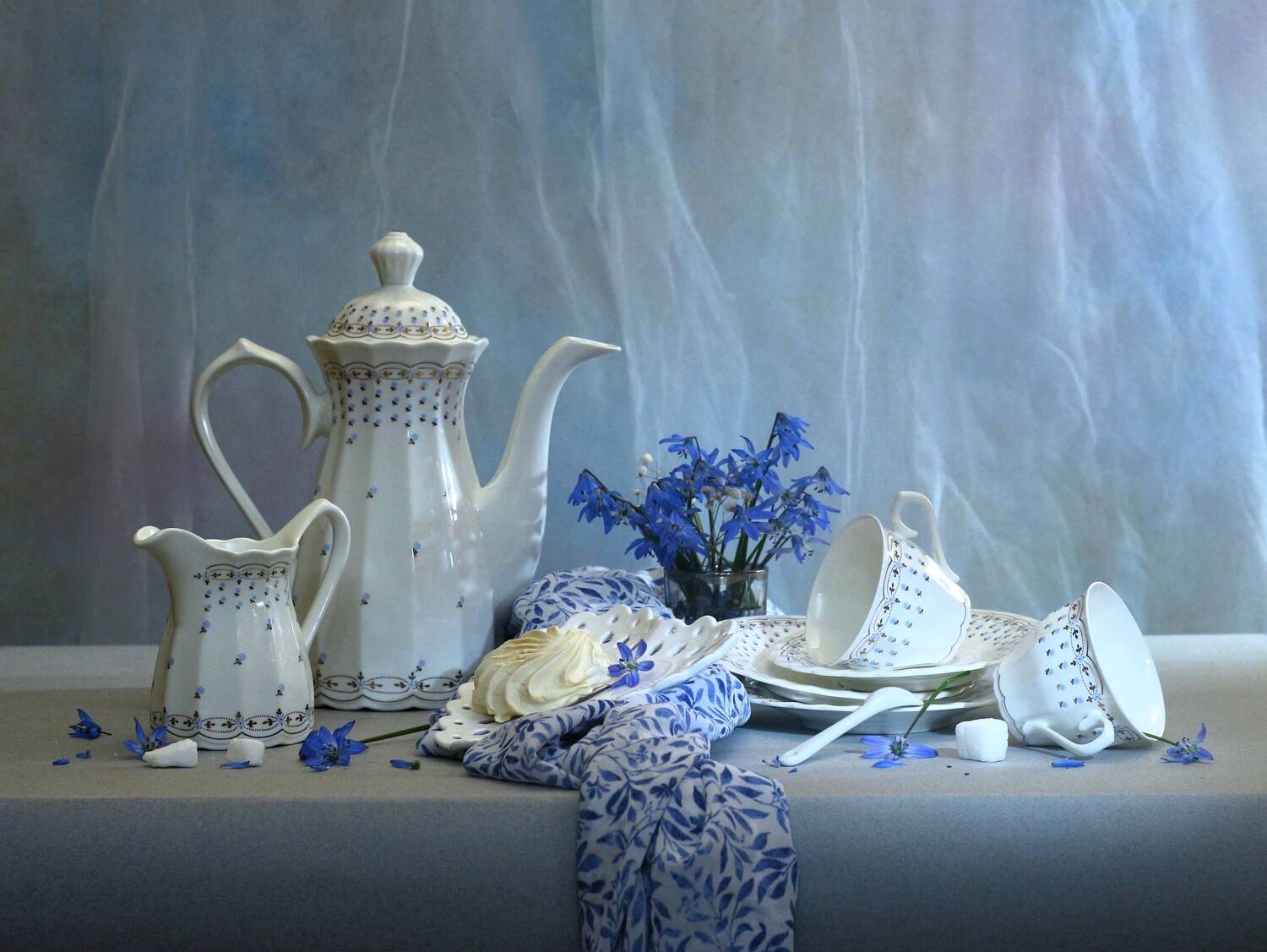 , Людмила Хрусталева*