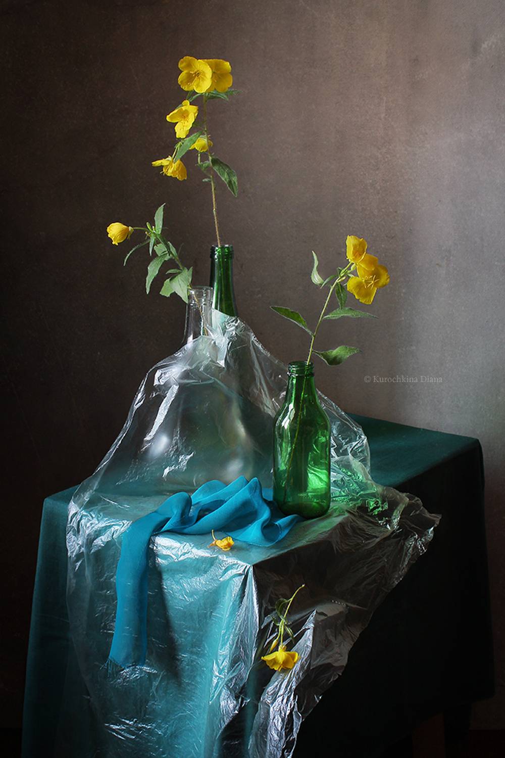 натюрморт, бутылочки, цветочки, Курочкина Диана