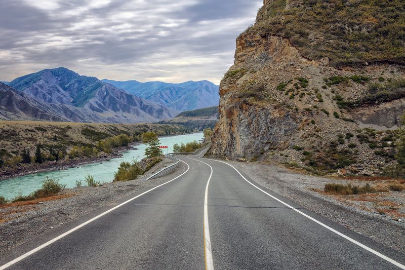 По Чуйскому тракту . фото превью
