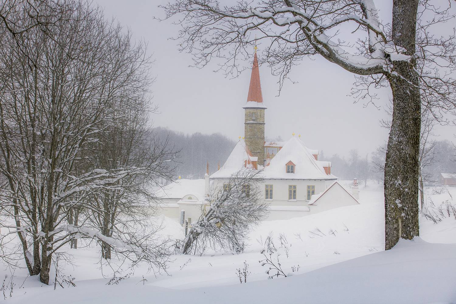 ,  александр михайлов