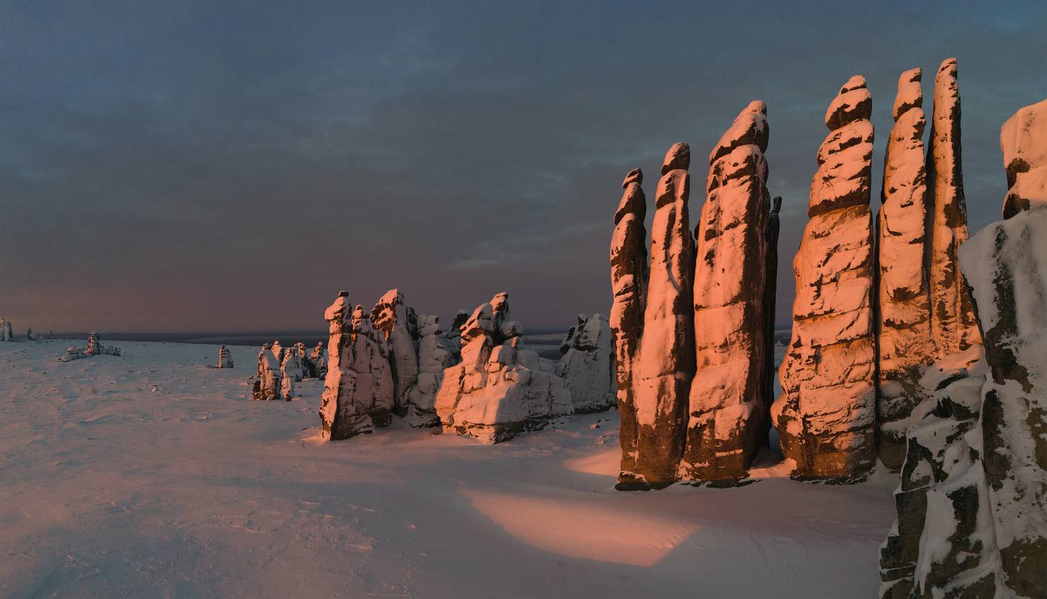якутия, улахан-сис, рассвет, останцы, Потапов Сергей