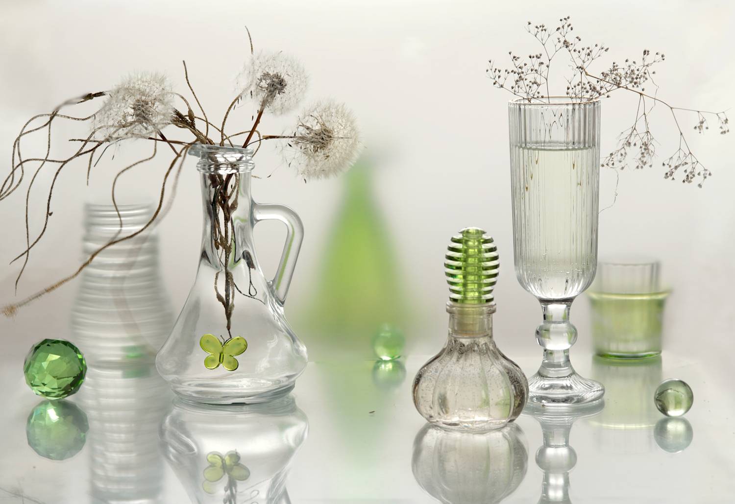 натюрморт, стекло, баночки, шарики, Шруб (Беляева) Татьяна