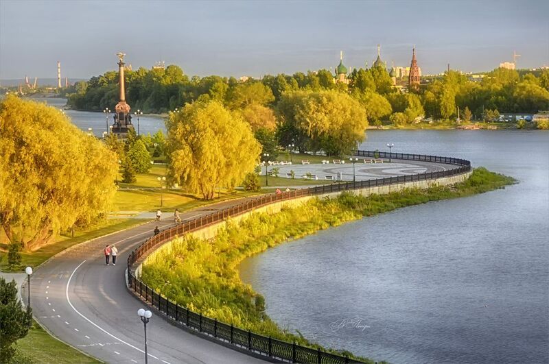 Тёплый вечер. Стрелка фото превью