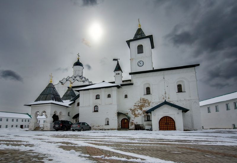 В Свирском монастыре фото превью