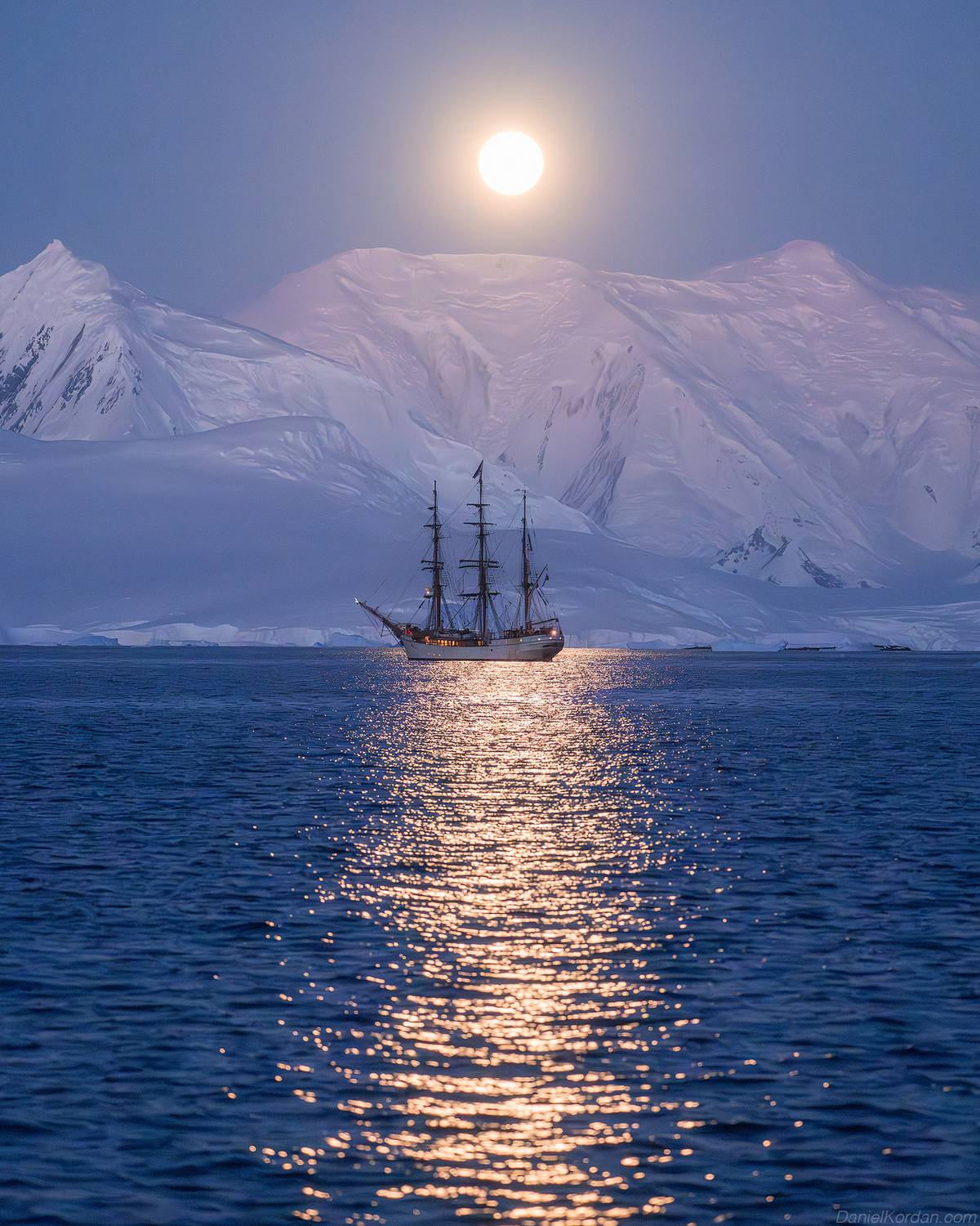 Antarctica, Даниил Коржонов