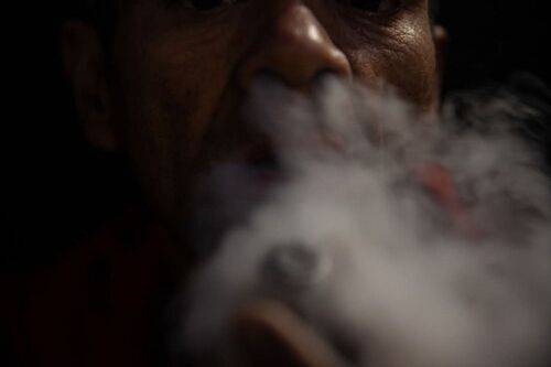 RÉQUIEM: LAS SOMBRAS INVISIBLES