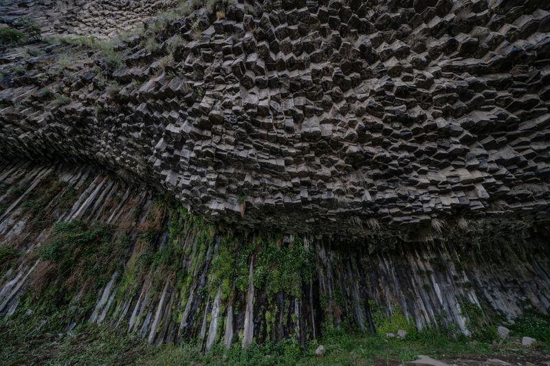 Армения, посёлок Гарни, ущелье реки Азат, Симфония камней Симфония камней фото превью