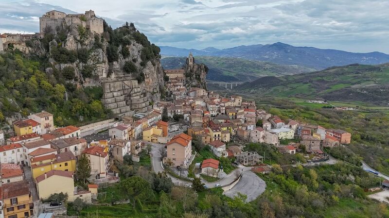 Bagnoli del Trigno, Molise, Itali фото превью