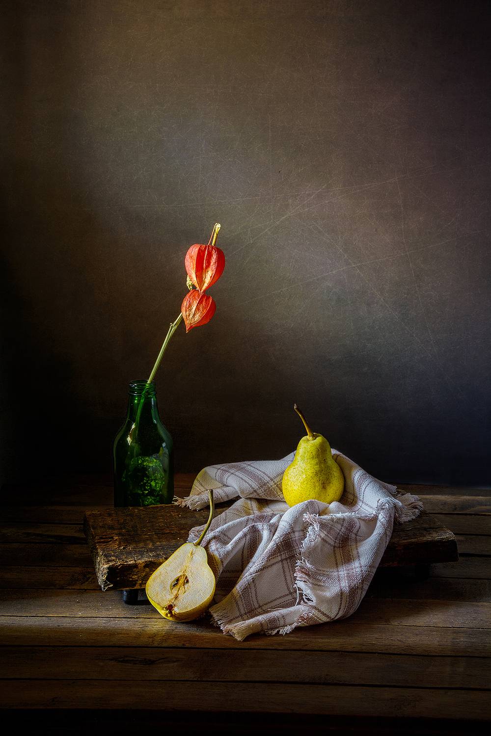 груша, физалис, тряпка, подставка, красный, зеленый, натюрморт, Алексей Бычков