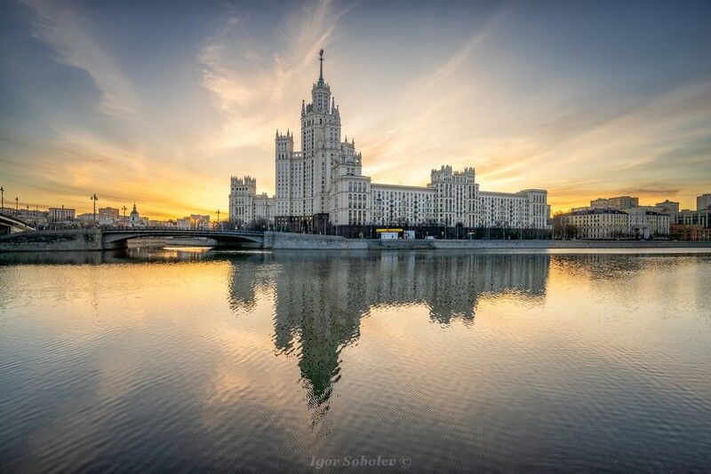 дом на котельнической набережной, рассвет, москва, москва-река Дом на Котельнической набережной фото превью