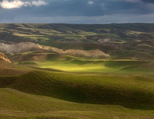 Свет и тень, Долина Замков, Казахстан