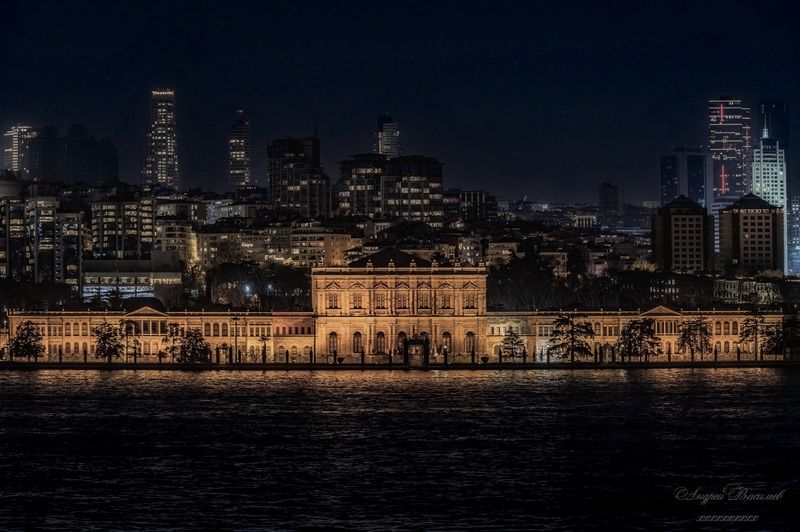 городской пейзаж, Босфор, Дворец Долмабахче, Турция Босфор ночью, Дворец Долмабахче. фото превью