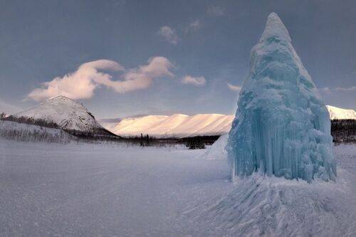 В долине замерзших гейзеров