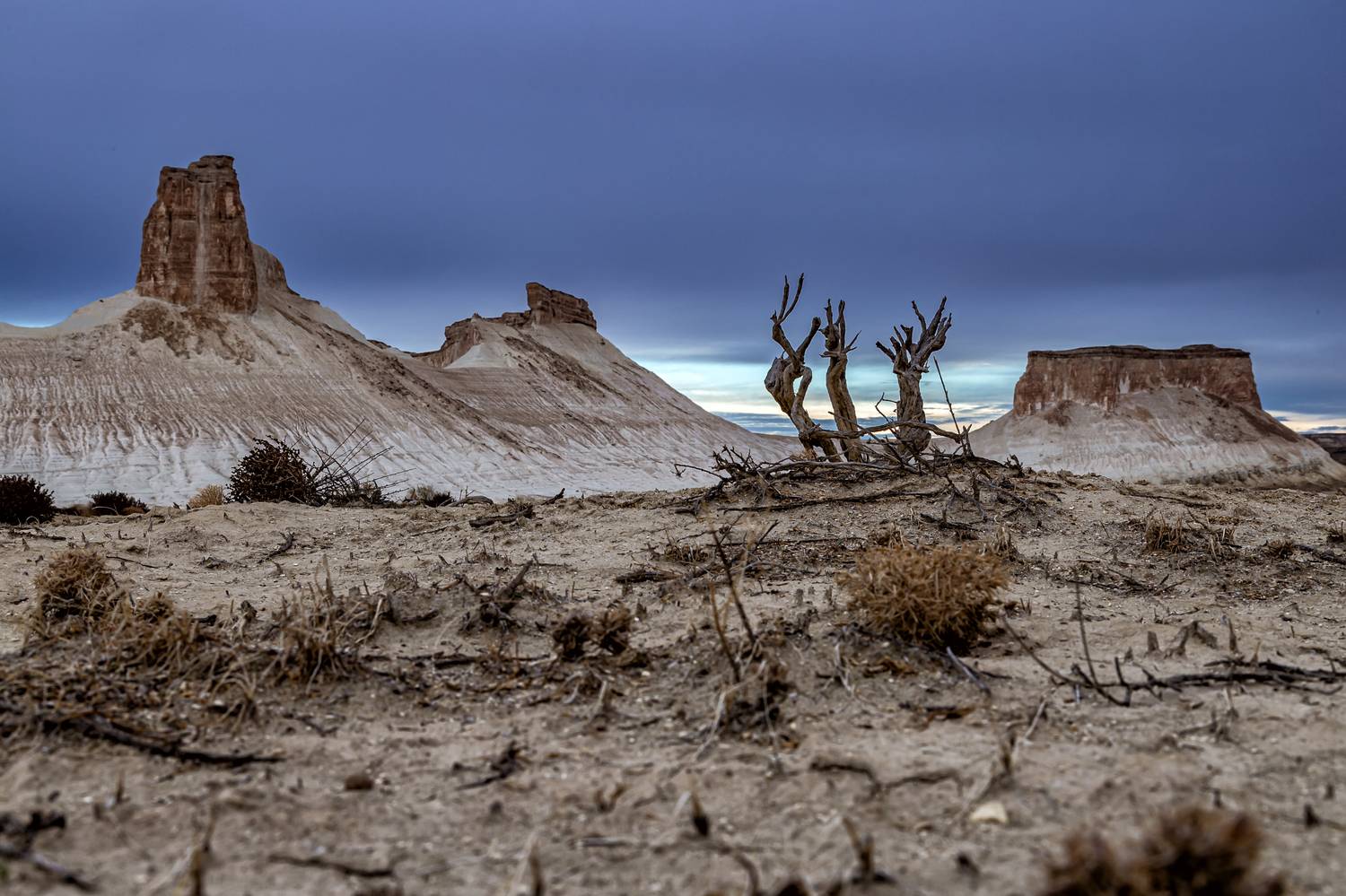 Айракты, Бозжира, Кокосем, Кокесем, Казахстан, Мангистау, Каньон, Тузбаир, отражение, Клыки, Корабль, Бокты, Лензбол, Арка, Закат, рассвет, день, пейзаж, долина шаров, яйца динозавров, Шергала, Тетис, Тирамису, Устюрт, Национальный парк, нацпарк, тучи, об, Евгений Бондарь