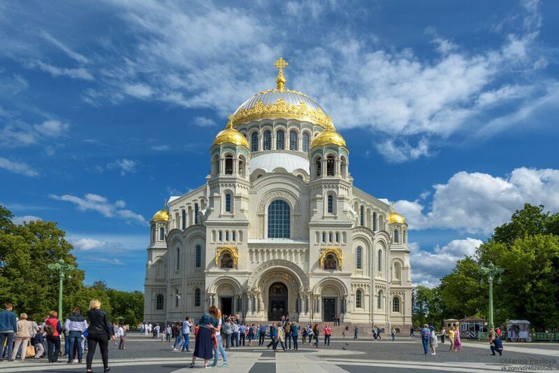 город, архитектура, храм, город кронштадт, морской собор святителя николая чудотворца, ставропигиальный никольский морской собор города кронштадта Морской собор святителя Николая Чудотворца. (Ставропигиальный Никольский Морской собор города Кронштадта). фото превью