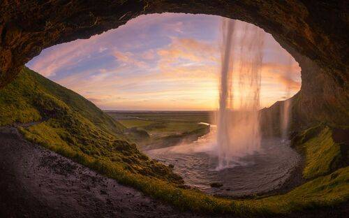 Iceland is calling!