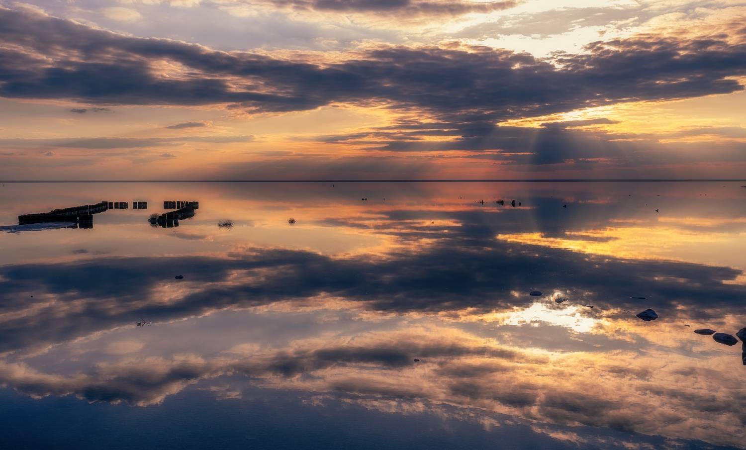 вечер озеро весна закат вода свет, Татьяна Юганова