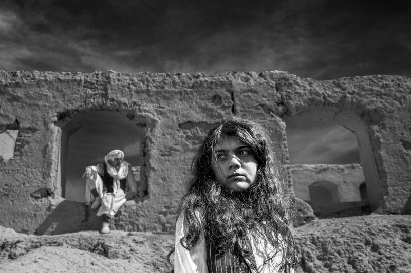 #people, , #portrait, , #girl, , #wall, #documentary Survivor\'s фото превью