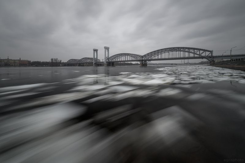 санкт-петербург, спб, россия, питер, spb, saint-petersburg, piter, russia, нева, финляндский железнодорожный мост, ледоход Финляндский железнодорожный мост и невский ледоход фото превью