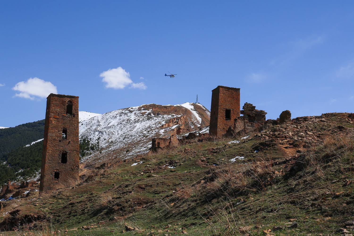 гоор,горы,вертолёт,башни,дагестан,, Magov Marat