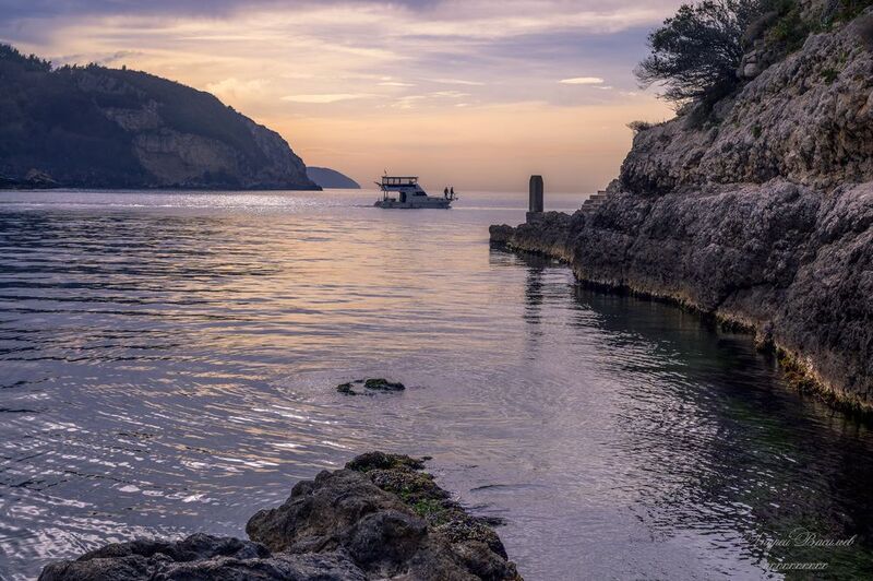 пейзаж, море, скалы, вечер у моря У моря фото превью