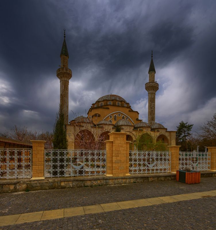 Джума Джами после дождя фото превью