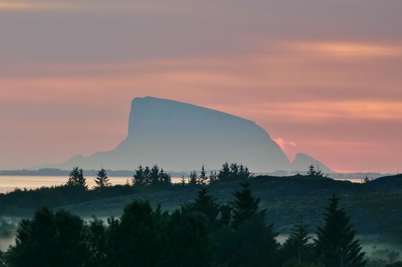 Landscapes, Norway, Helgeland, Lovund island, Sunrise, Mood, Fog,  Остров в океане фото превью
