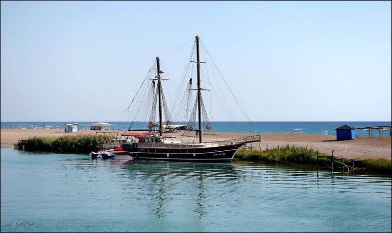 средиземное море, река, манавгат, турция, сиде, море, яхта Гэлайси фото превью