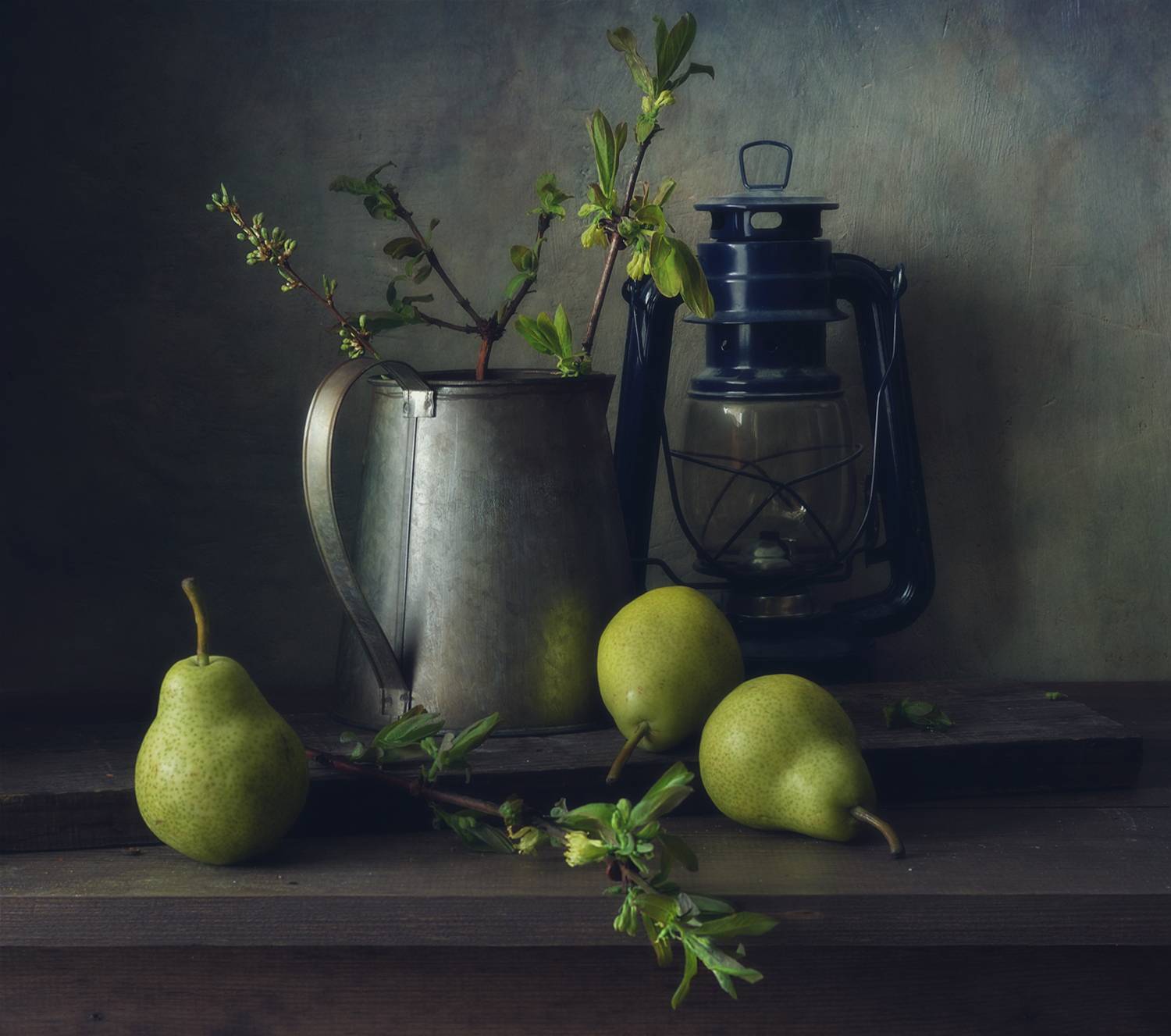 натюрморт,весна,груши,веточки,кувшин,лампа, Наталия К