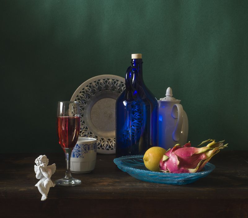 С экзотическим фруктом. фото превью